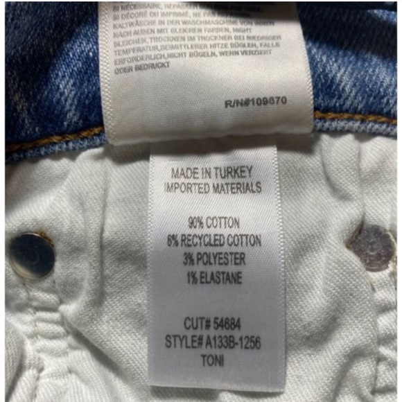 NWOT Agolde Toni Mid-Rise Jean - Picture 3 of 8